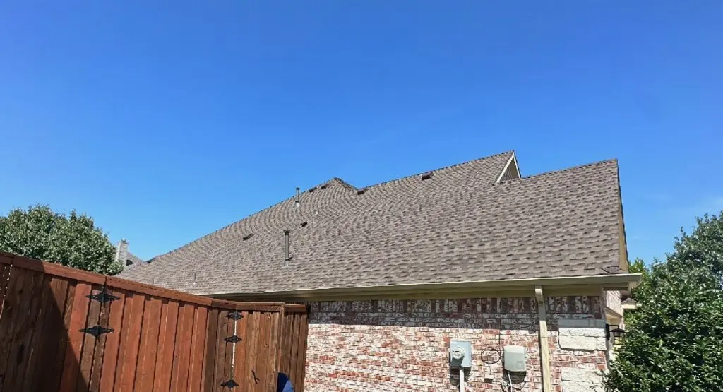 Completed roof replacement project in Milwaukee